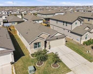 112 Rainmaker Cv - Photo Thumbnail 3