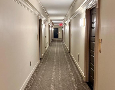 631 D Street Nw - Photo Thumbnail 4