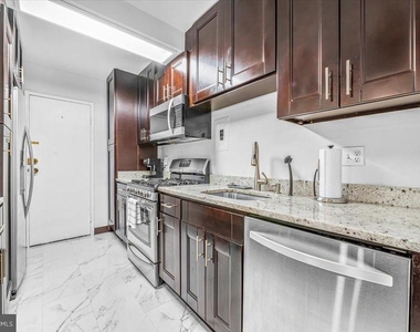 4201 Cathedral Avenue Nw - Photo Thumbnail 15