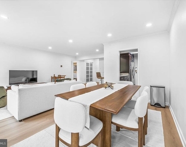 4201 Cathedral Avenue Nw - Photo Thumbnail 18
