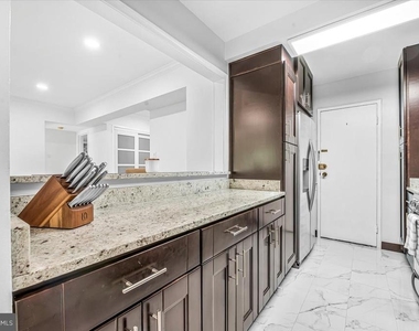4201 Cathedral Avenue Nw - Photo Thumbnail 14