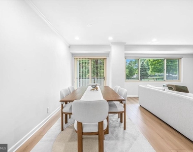 4201 Cathedral Avenue Nw - Photo Thumbnail 13