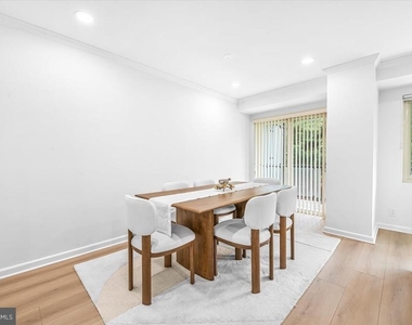 4201 Cathedral Avenue Nw - Photo Thumbnail 12