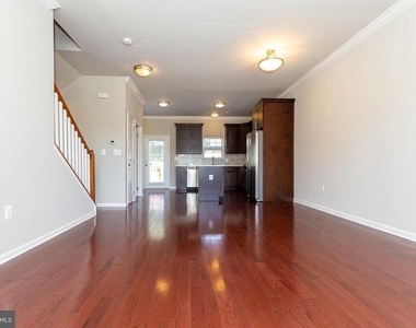 427 Woodcrest Drive Se - Photo Thumbnail 6