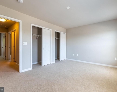 427 Woodcrest Drive Se - Photo Thumbnail 13