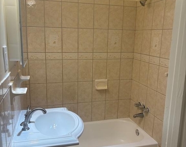 4234 4234 Place Ne - Photo Thumbnail 16