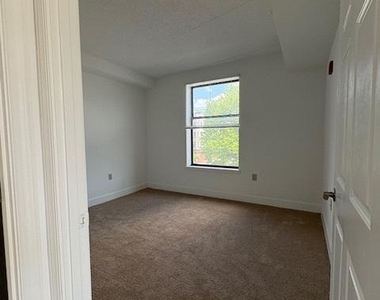 4100 Georgia Avenue Nw - Photo Thumbnail 8