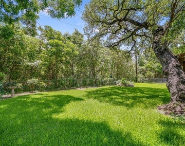 11012 Alhambra Dr - Photo Thumbnail 16