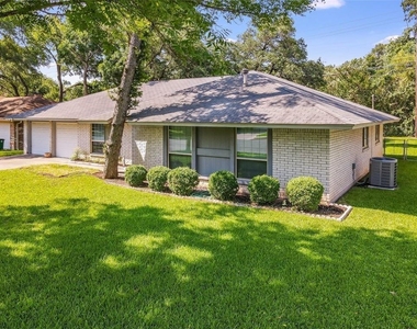 11012 Alhambra Dr - Photo Thumbnail 1