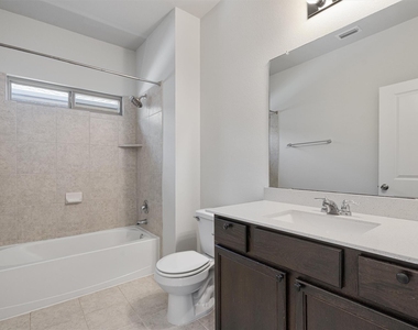 256 Pelican Bay Cir - Photo Thumbnail 22