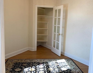 2032 Belmont Road Nw - Photo Thumbnail 8