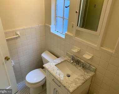 2032 Belmont Road Nw - Photo Thumbnail 6