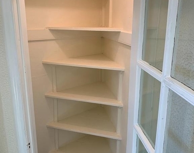 2032 Belmont Road Nw - Photo Thumbnail 9