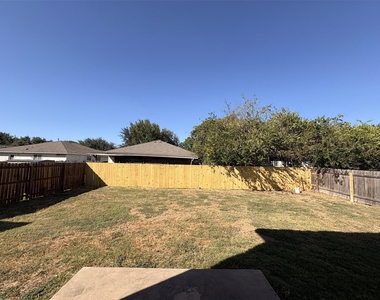 6808 Sabrina Dr - Photo Thumbnail 22