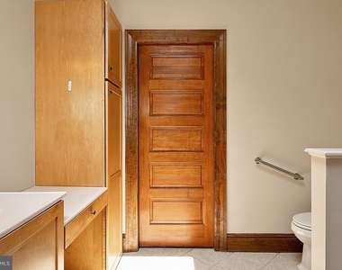 221 E Street Se - Photo Thumbnail 40