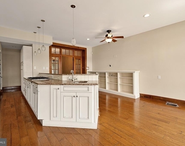 221 E Street Se - Photo Thumbnail 25