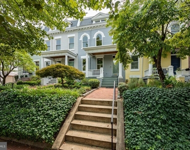 221 E Street Se - Photo Thumbnail 1