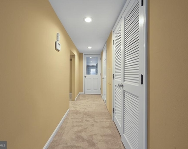 221 E Street Se - Photo Thumbnail 53