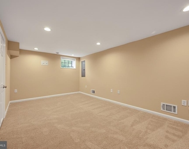 221 E Street Se - Photo Thumbnail 54