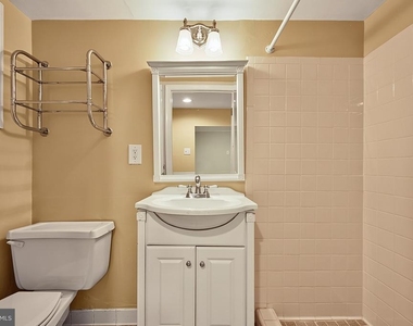 221 E Street Se - Photo Thumbnail 48