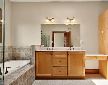 221 E Street Se - Photo Thumbnail 37