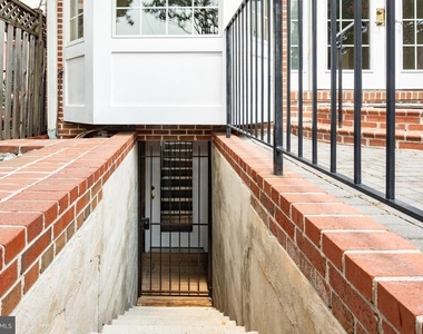 221 E Street Se - Photo Thumbnail 59