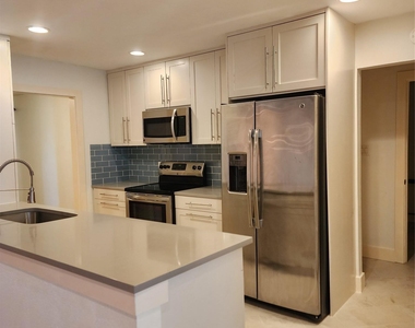 1804 Kingwood Cv - Photo Thumbnail 6