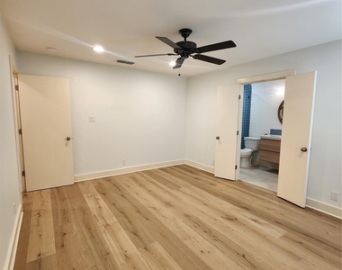 1804 Kingwood Cv - Photo Thumbnail 10