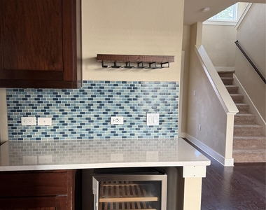 2825 Stock Dr - Photo Thumbnail 15