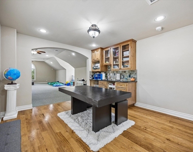 8403 Horseshoe Ledge - Photo Thumbnail 22