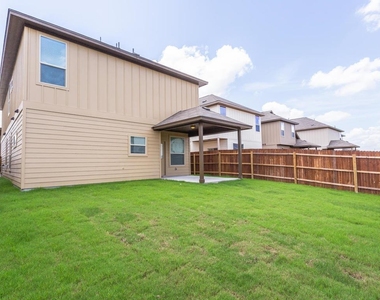 3904 Kennedy Grace Ln - Photo Thumbnail 18