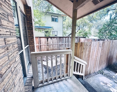 1318 Southport Dr - Photo Thumbnail 1