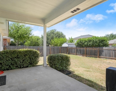 1511 Nettie Dr - Photo Thumbnail 16