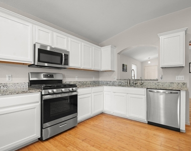1511 Nettie Dr - Photo Thumbnail 6