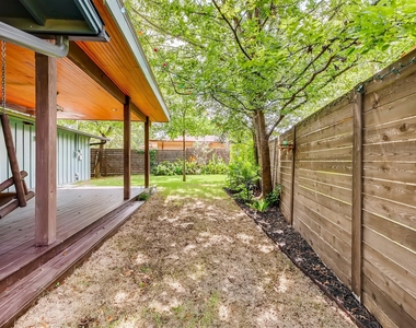 2500 Candlewood Ct - Photo Thumbnail 6