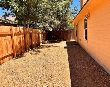 1083 Zeus Cir - Photo Thumbnail 32