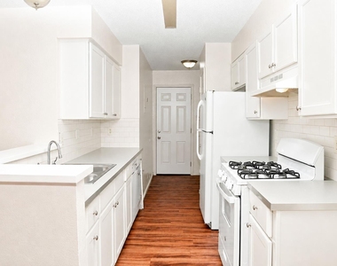 6906 Deep Cir - Photo Thumbnail 6