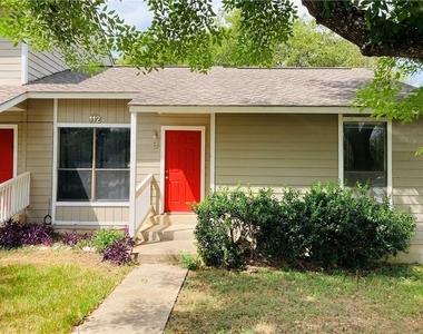 112 Hillside Cv - Photo Thumbnail 1