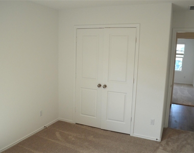 1505 Marley - Photo Thumbnail 19