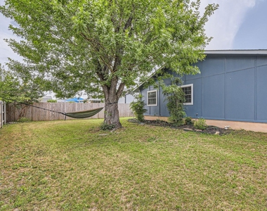 7905 Wycombe Dr - Photo Thumbnail 20