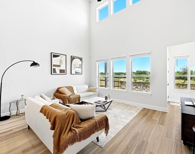 2702 Sebring Cir - Photo Thumbnail 3