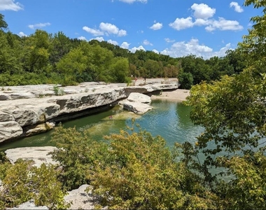 2702 Sebring Cir - Photo Thumbnail 31