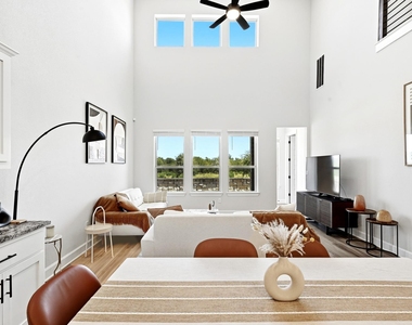 2702 Sebring Cir - Photo Thumbnail 8