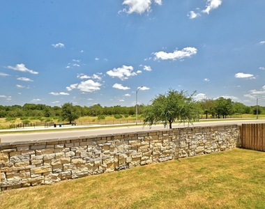2702 Sebring Cir - Photo Thumbnail 30