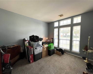 802 Stevenage Dr - Photo Thumbnail 7