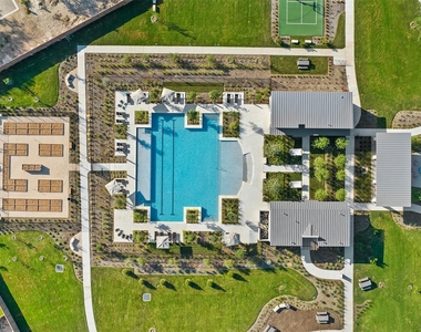 240 Revere Dr - Photo Thumbnail 26