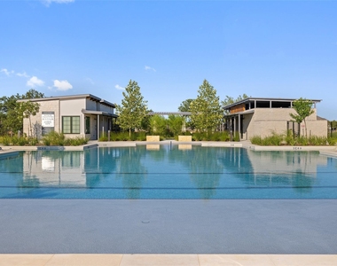 240 Revere Dr - Photo Thumbnail 27