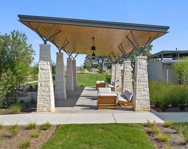 240 Revere Dr - Photo Thumbnail 18