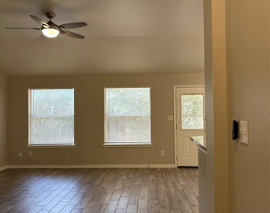 2405 Wisteria Way - Photo Thumbnail 3