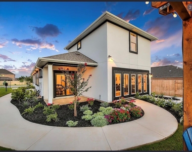 2633 Stone Branch Dr - Photo Thumbnail 26